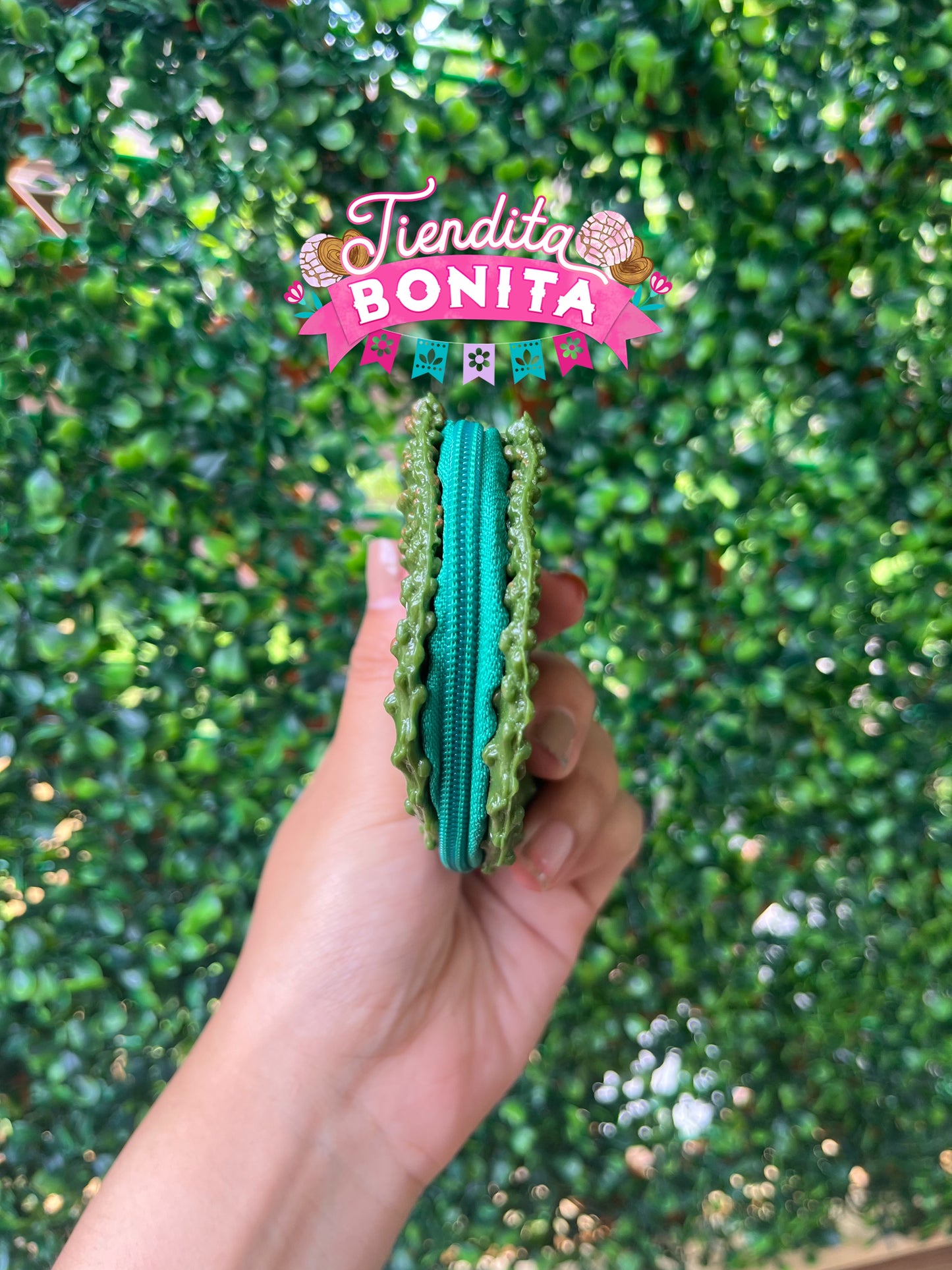 Nopal and aguacate coin purses