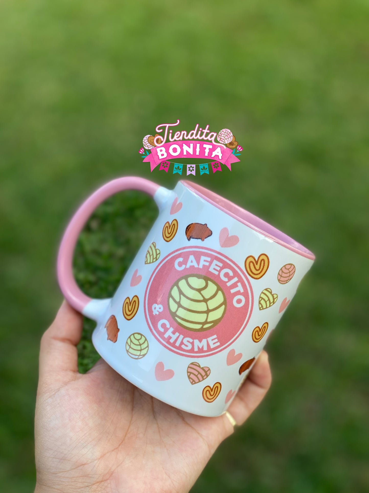 Cafecito & chisme mug