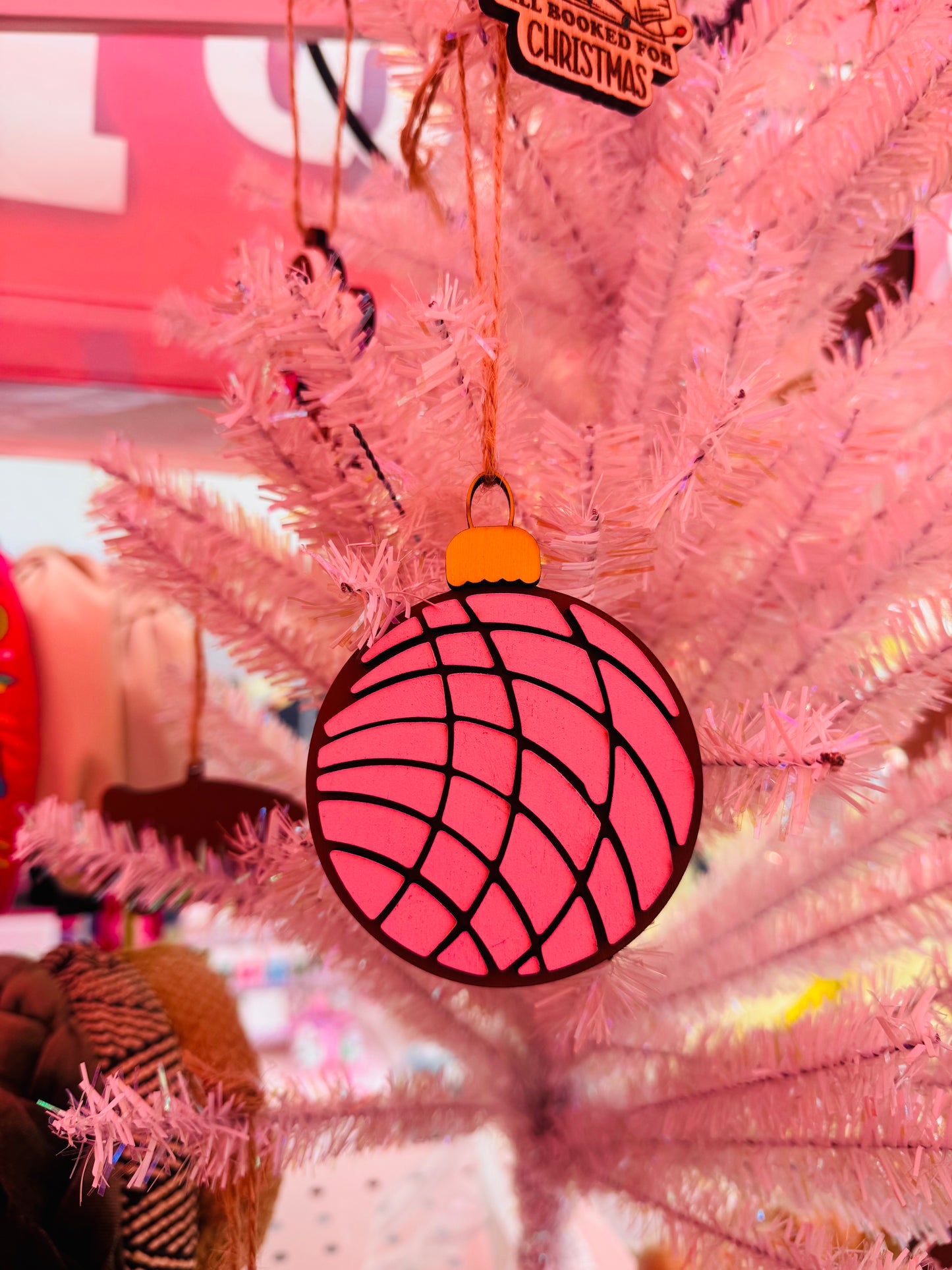 Concha ornament