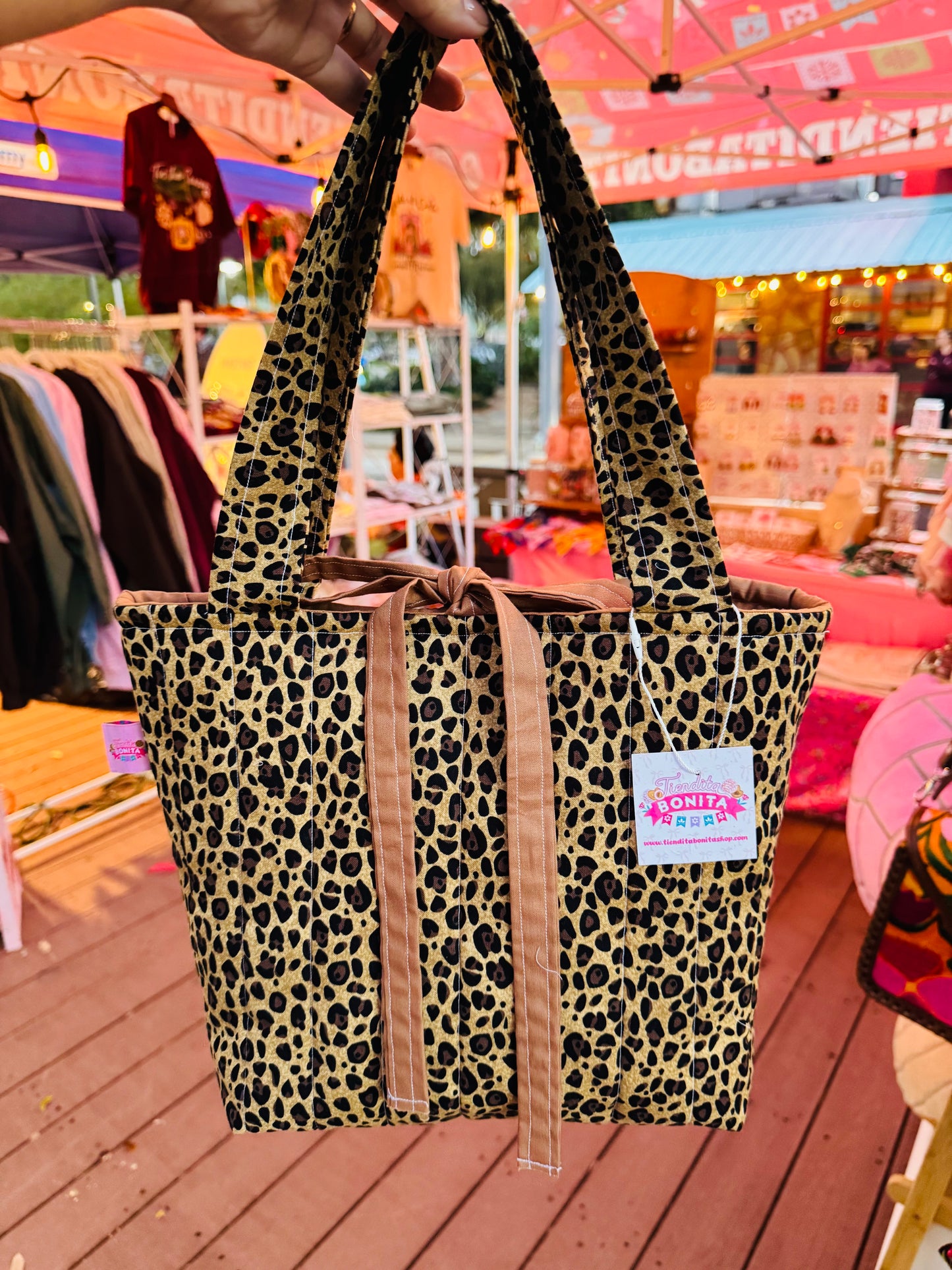 Cheetah quilted tote bag