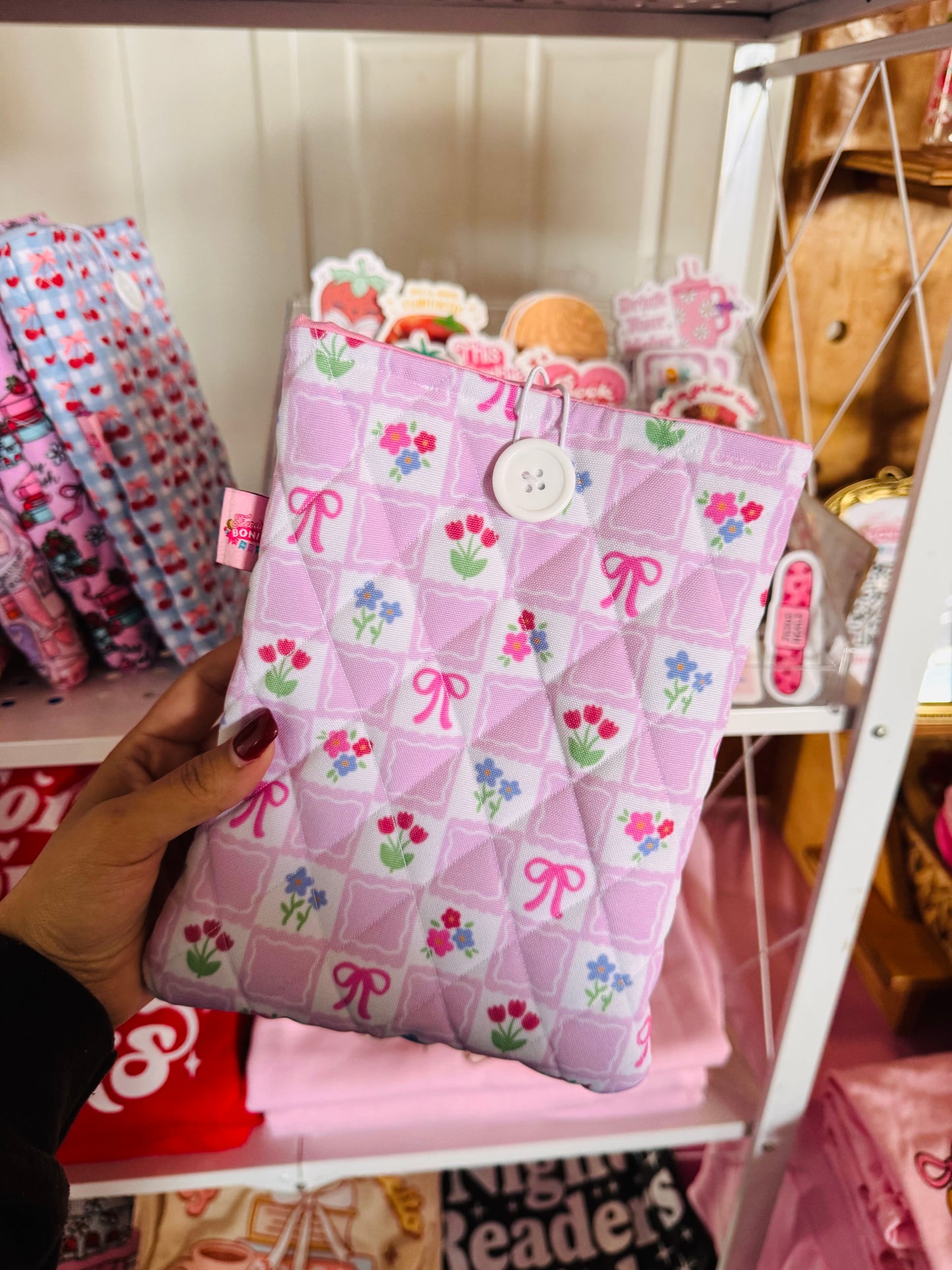 Book sleeve girly