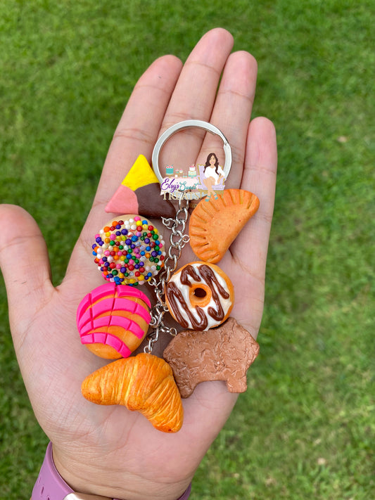 Pan dulce keychain